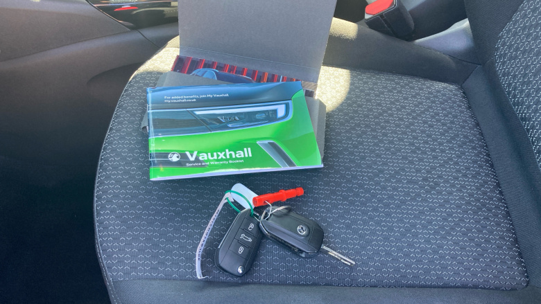 Vauxhall Crossland 1.2 Turbo Design 5dr Petrol Hatchback